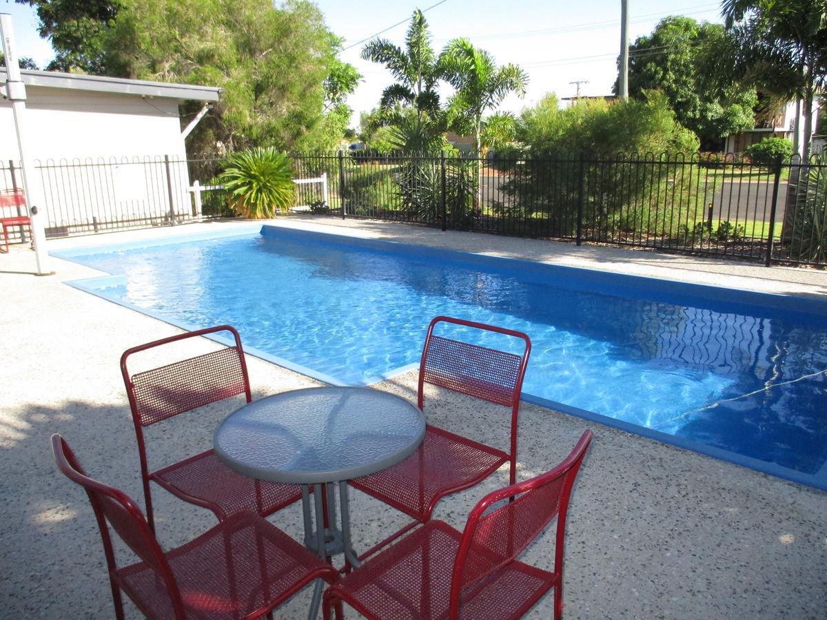 Barcaldine Country Motor Inn 외부 사진