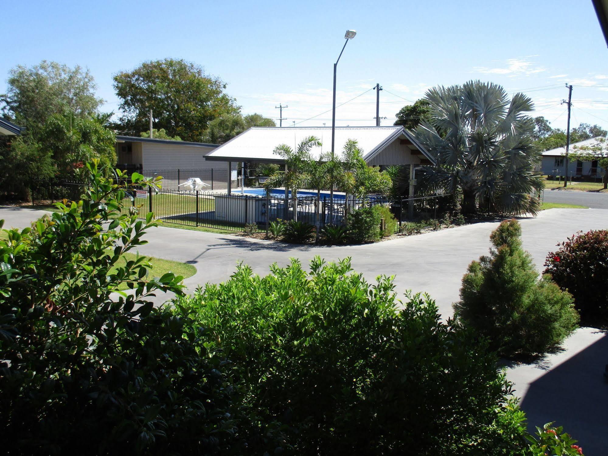 Barcaldine Country Motor Inn 외부 사진
