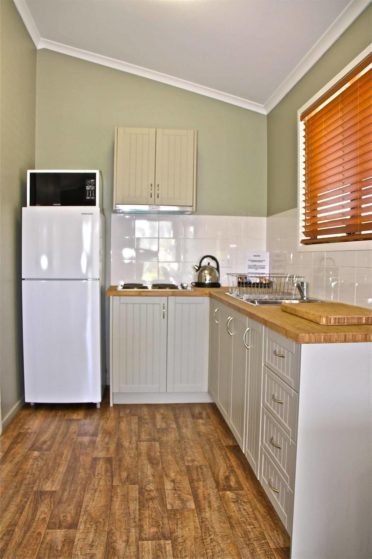 Barcaldine Country Motor Inn 외부 사진