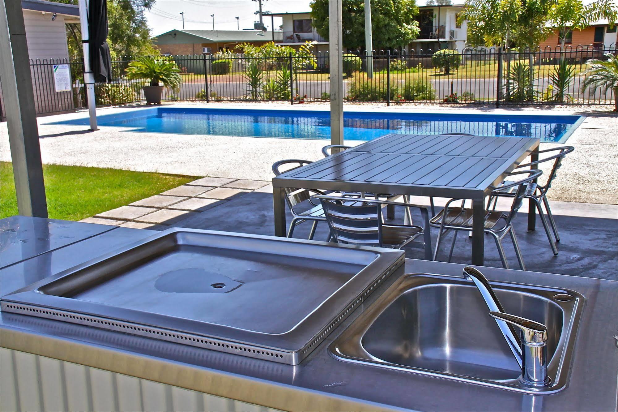 Barcaldine Country Motor Inn 외부 사진